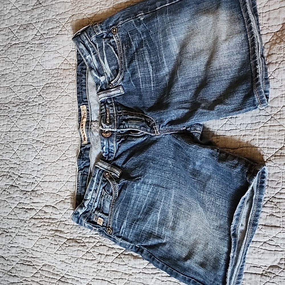 Big star Jean shorts size 28